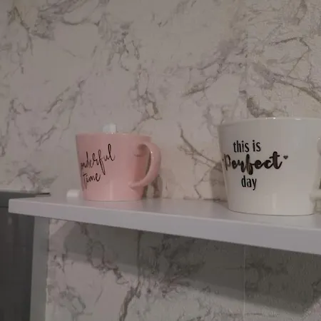 Centrally-located Near The Sea Garden Apartamento