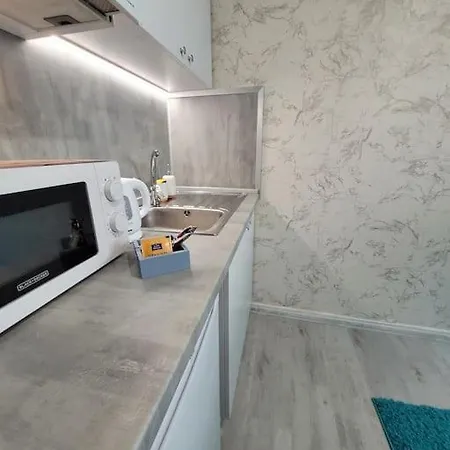 Centrally-located Near The Sea Garden *