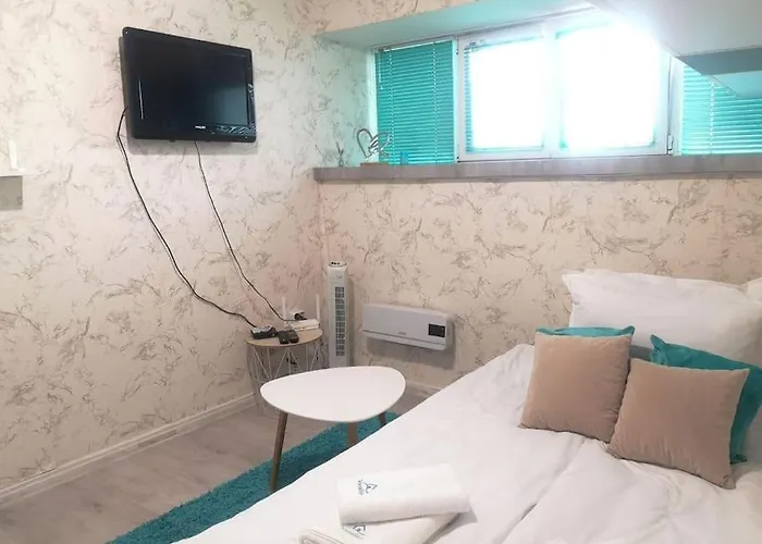 Centrally-located Near The Sea Garden * Warna